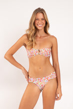 Load image into Gallery viewer, Image 06: Rio De Sol Top Top Ditsy-Sky Mavi