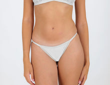 Load image into Gallery viewer, Gallery: Rio De Sol Bottom Bottom Shimmer-White California