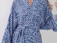 Load and play video in Gallery viewer, Video: Rio De Sol Kaftans / Cover Ups Chuva Kimono