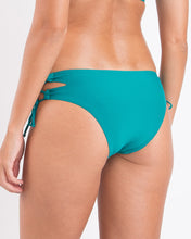 Load image into Gallery viewer, Image 05: Rio De Sol Bottom Bottom Grove Madrid