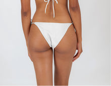 Load image into Gallery viewer, Image 06: Rio De Sol Bottom Bottom Shimmer-White Ibiza-Rope