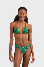Load image into Gallery viewer, Model Front: Rio De Sol Set Set Wilds Tri-Inv Nice-Fio