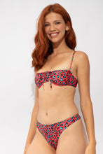 Load image into Gallery viewer, Image 06: Rio De Sol Bottom Bottom Coral-Feline Nice-Fio
