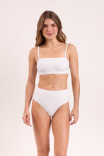 Load image into Gallery viewer, Model Front: Rio De Sol Bottom Bottom Memphis-White Hotpants
