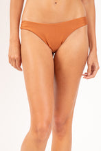 Load image into Gallery viewer, Gallery: Rio De Sol Bottom Bottom Shimmer-Nocciola Nara
