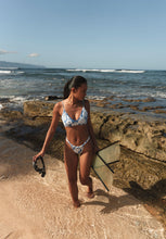 Load image into Gallery viewer, Image 11: Wednesday In Hawaii By Rio De Sol Bottom Bottom Pua-Pacifica Waimea
