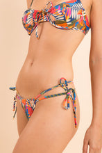 Load image into Gallery viewer, Image 08: Rio De Sol Set Set Jungle Balconet-Tie Pipa
