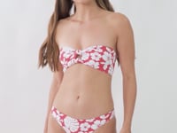 Load and play video in Gallery viewer, Video: Wednesday In Hawaii By Rio De Sol Set Set Pua-Hibiscus Lani Waikiki
