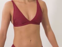 Load and play video in Gallery viewer, Video: Rio De Sol Set Set Touch-Carmim Alba Nice
