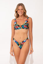 Load image into Gallery viewer, Image 05: Rio De Sol Bottom Bottom Flair Cali
