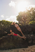 Load image into Gallery viewer, Image 13: Wednesday In Hawaii By Rio De Sol Bottom Bottom Pua-Hibiscus Kaleia
